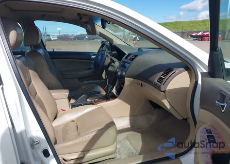 2005 Honda Accord 2.4 Ex from USA, damaged, VIN 1HGCM56815A074137